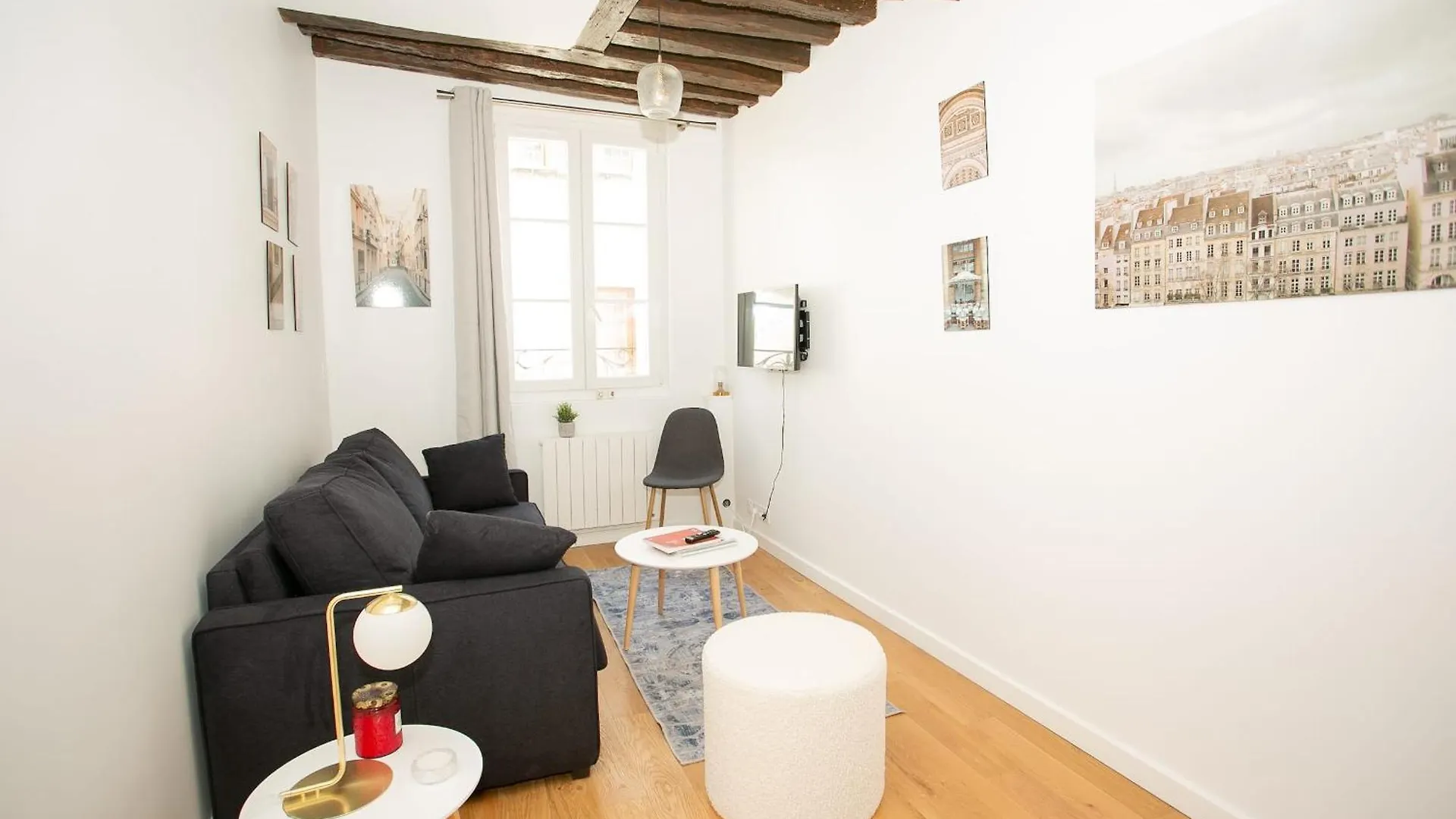 Ile Saint-Louis & Pont De La Tournelle - Cityapartmentstay Paris