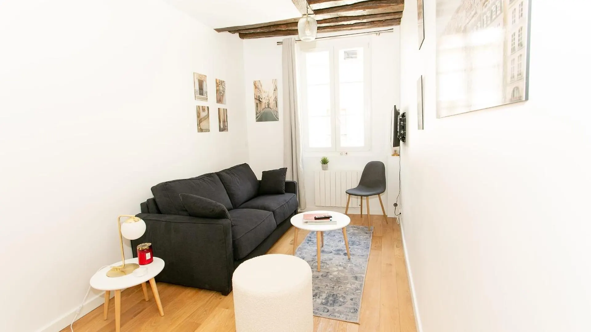 Ile Saint-Louis & Pont De La Tournelle - Cityapartmentstay Paris